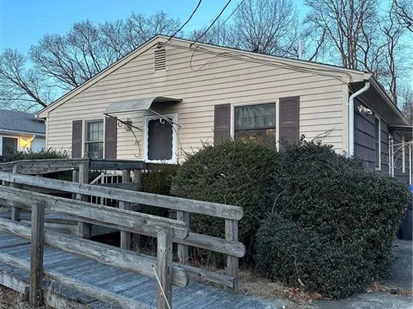 88 Plain St, Pawtucket, RI 02860
