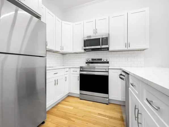 249 East Houston Street image 3 of 7