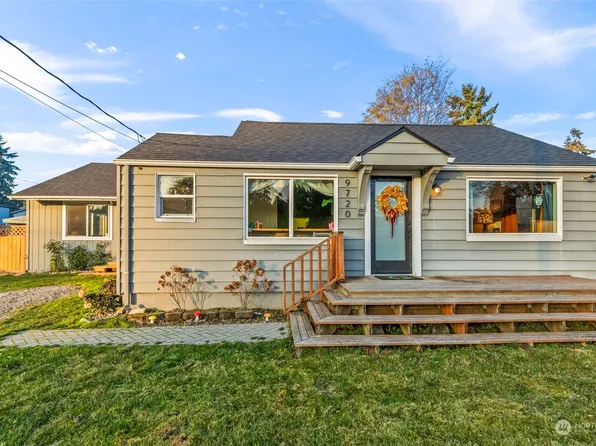 9720 30th Avenue SW, Seattle, WA 98126