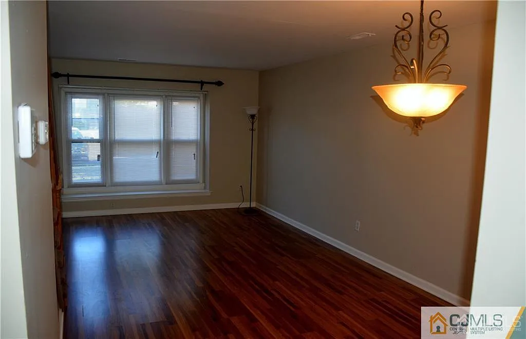 3 bed, 2.5 bath, $2,800 — Photo 4