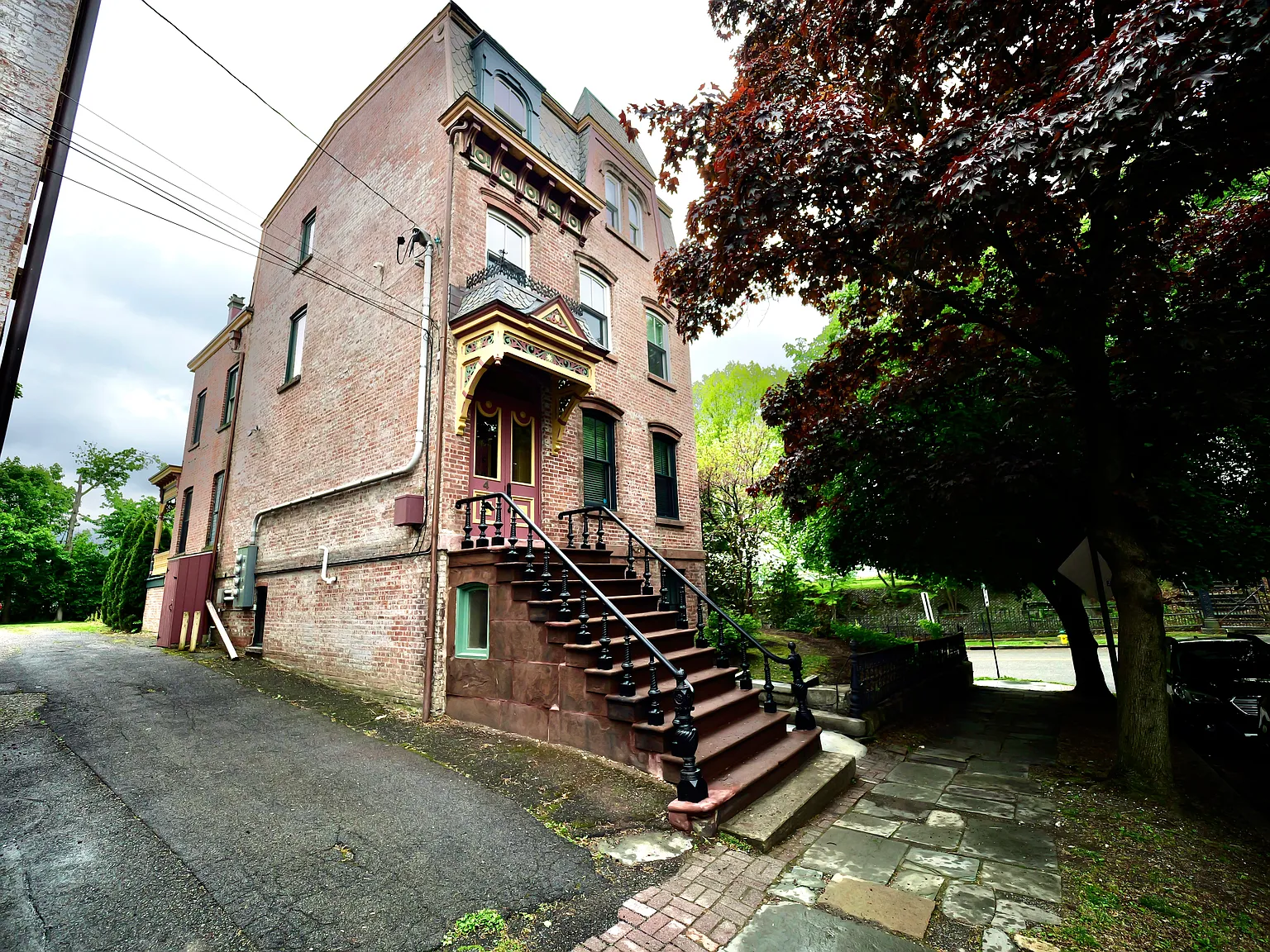 1 bed, 900 sqft, $2,200 — Photo 3