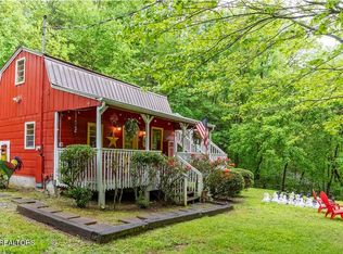 4424&4428 Grindstone Ridge Rd, Pigeon Forge, TN 37863