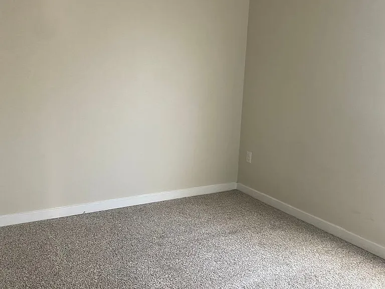 4714 Rubicon Rd — Photo 3
