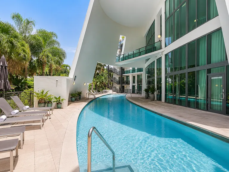 6000 Collins Ave #313 — Photo 18