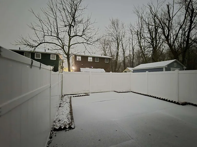 322 Sanilac St — Photo 21