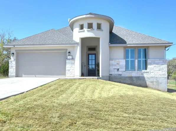 127 N Lon Price, Blanco, TX 78606
