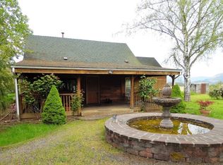 451 Hess Ln, Roseburg, OR 97471