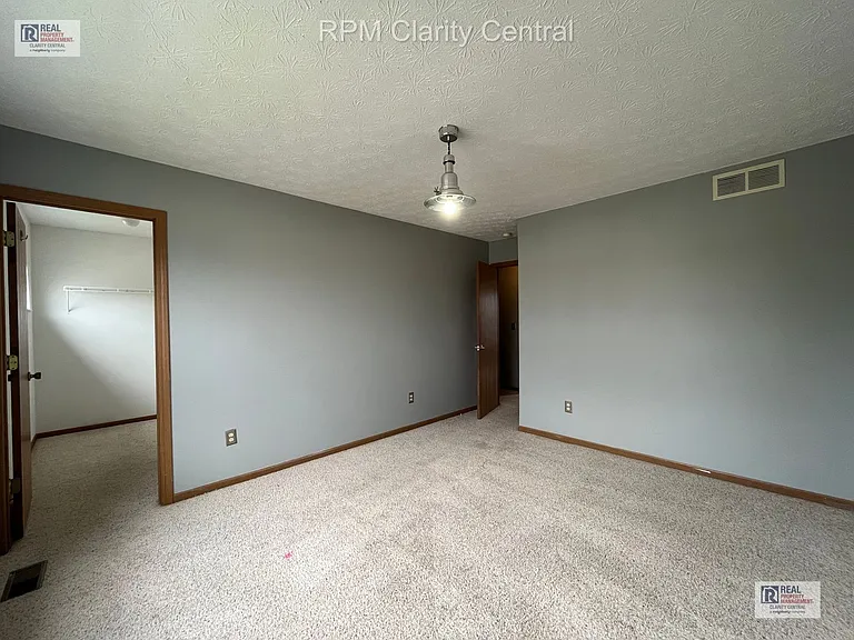 7693 Brunfield Dr — Photo 11