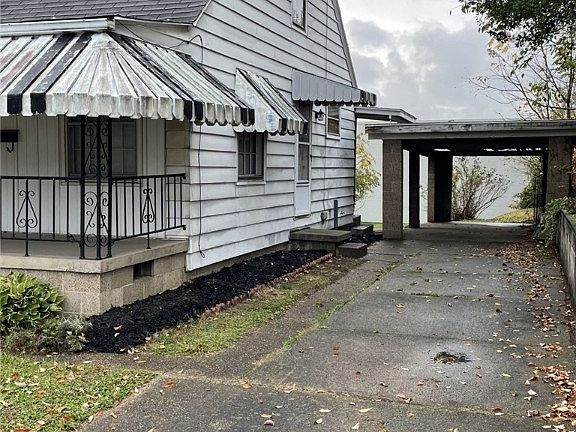 2nd image of 846 Fairview Ave