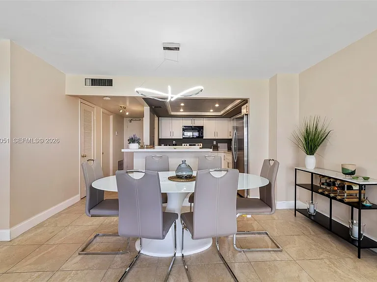 18061 Biscayne Blvd #303 — Photo 12