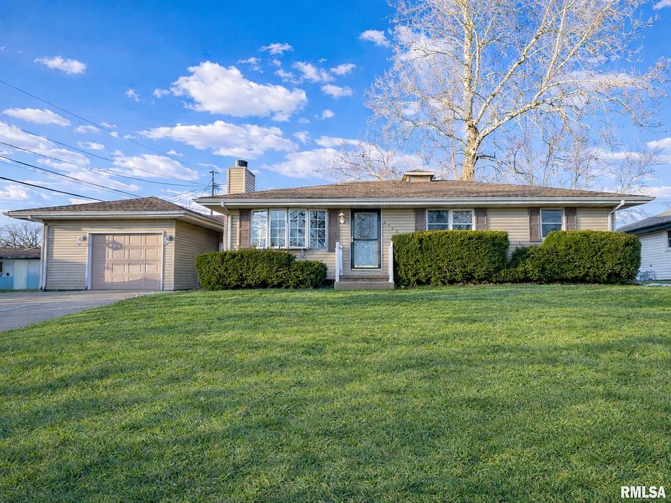 1st image of 2107 W Cimarron Dr