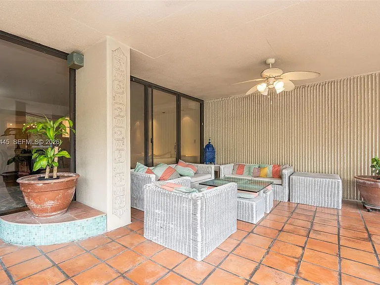 2901 S Bayshore Dr #2G — Photo 13