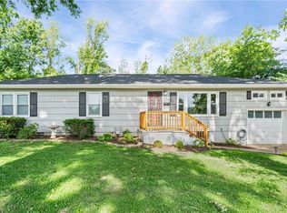 1054 S 45th Ter, Kansas City, KS 66106