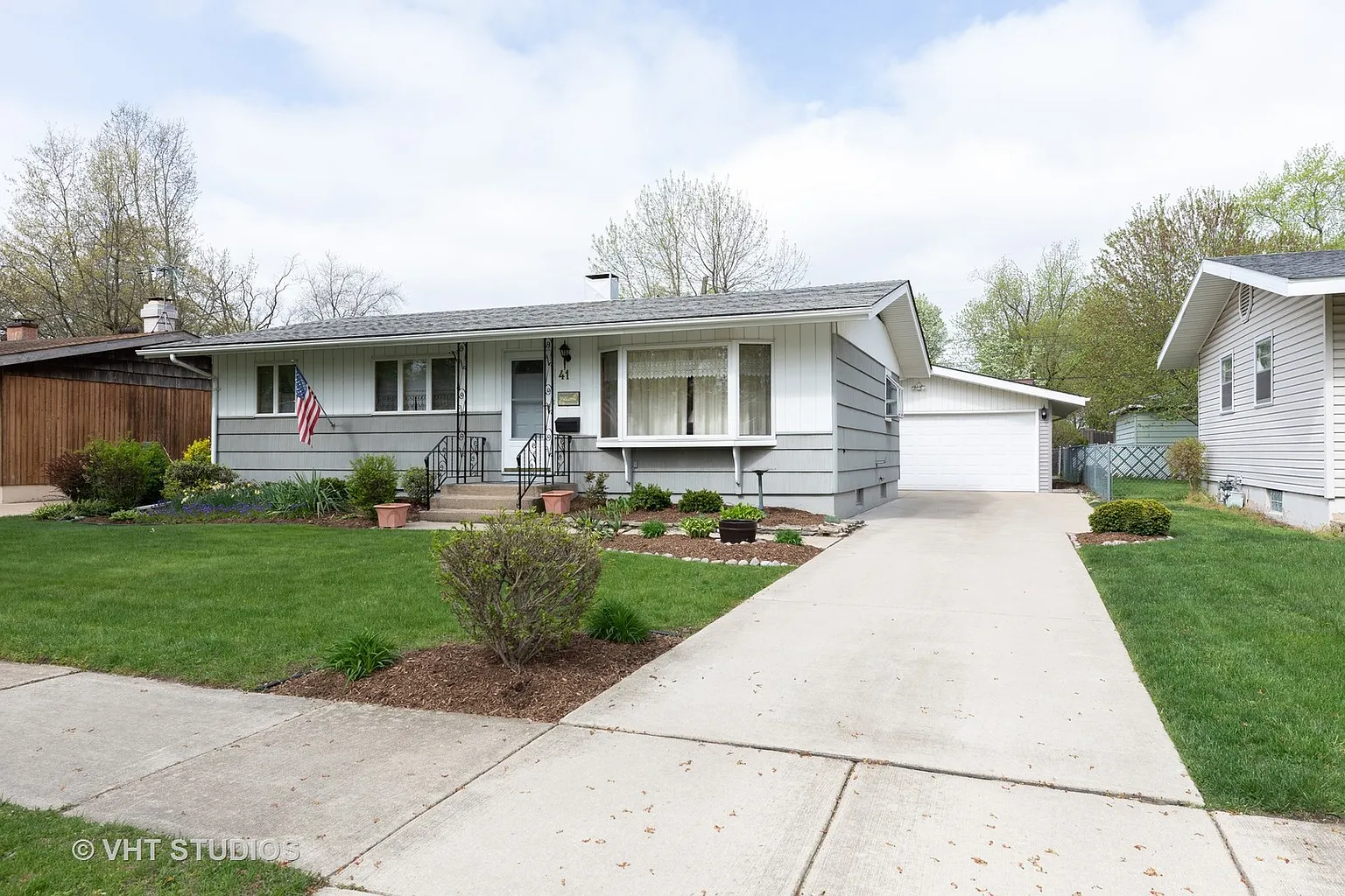 41 Blackhawk Dr photo 1