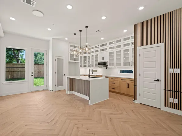 5042 Pershing St #Ab, Houston, TX 77033