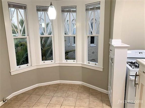 3rd image of 1640 Kirkham St #20