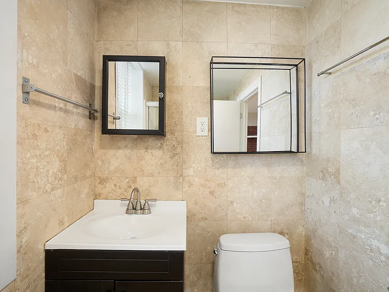 34 Benefit St — Photo 15