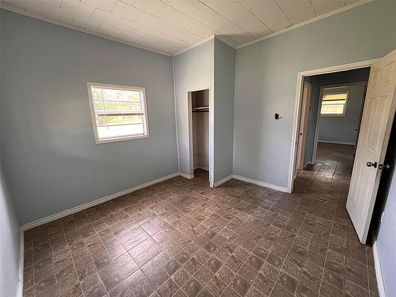 4th image of 815 Welford Ave