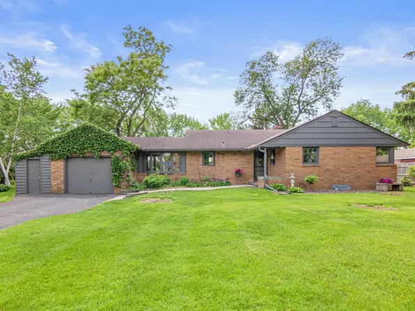 6256 Rivlyn Ave NW, Ramsey, MN 55303
