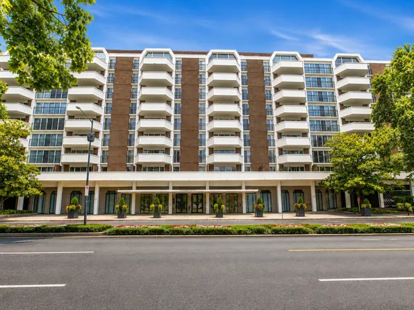 700 7th St SW APT 137, Washington, DC 20024