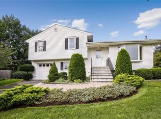 2 Primrose Ave W, White Plains, NY 10607