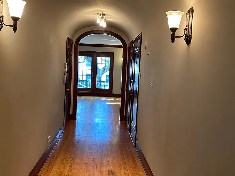 2150 W Arthur Ave #1 — Photo 11
