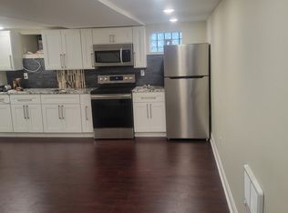 215 E Walnut Park Dr #B, Philadelphia, PA 19120