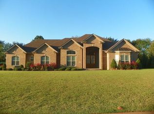 114 Dalton Ln, Tuscumbia, AL 35674