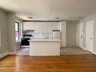 140-70 Ash Avenue
