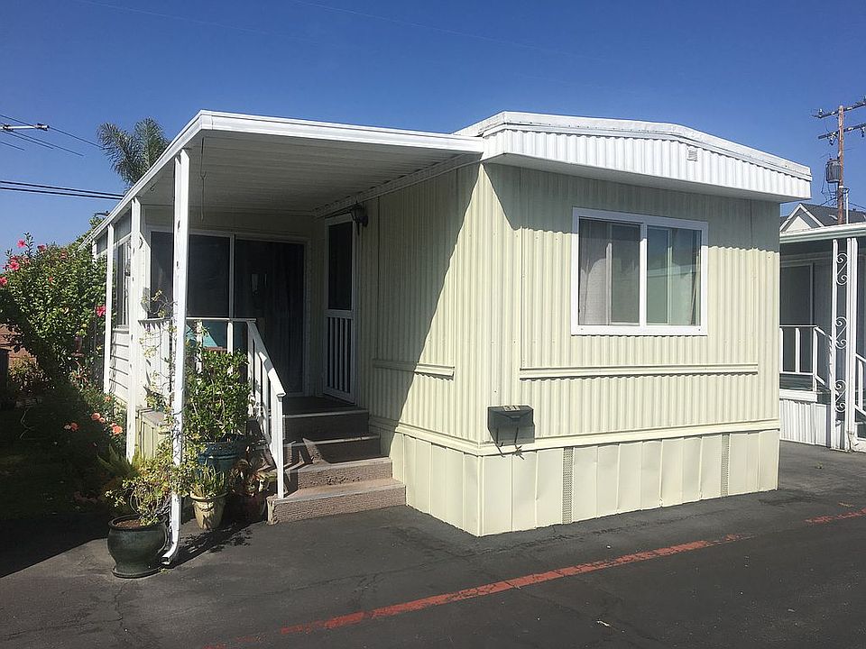 1st image of 2060 Newport Blvd Space 31