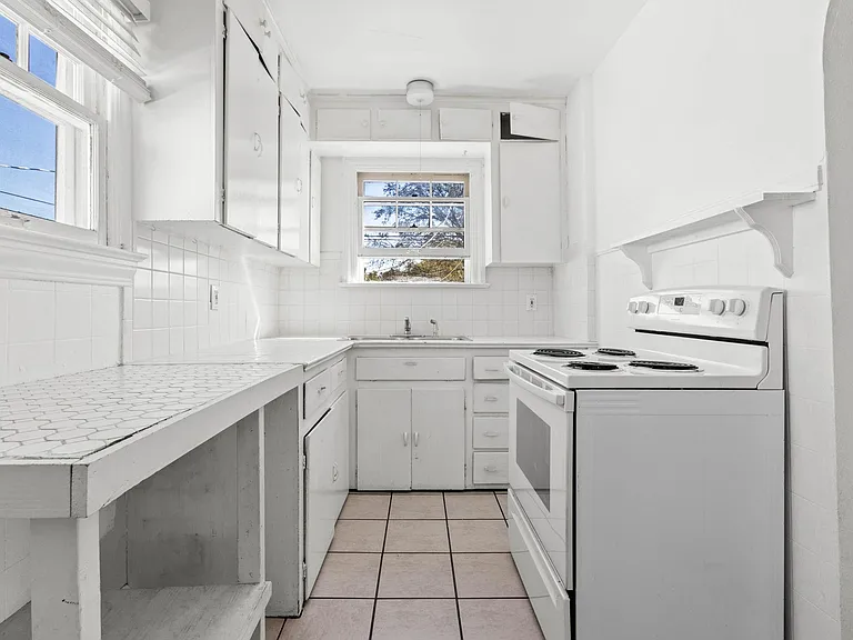 1225 14th St N #1/2 — Photo 7