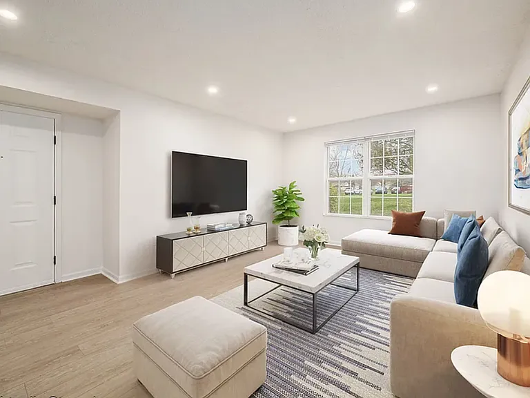777 Milcrest Dr — Photo 2