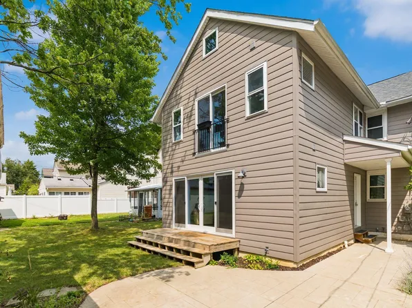 797 Gladden Rd, Columbus, OH 43212