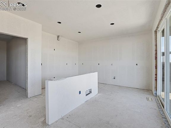 4th image of 22036 Cattlemen Run