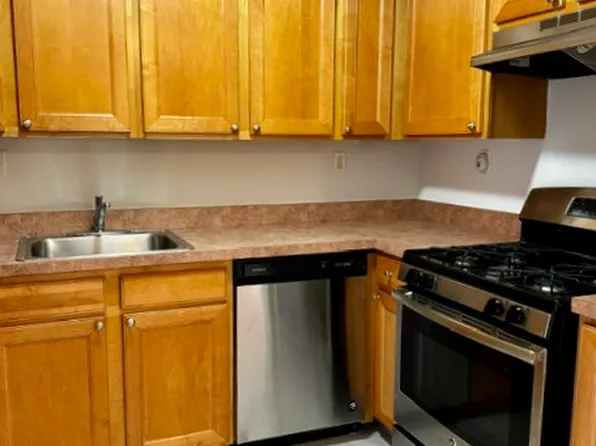 3227 Philip Ave APT 3, Bronx, NY 10465