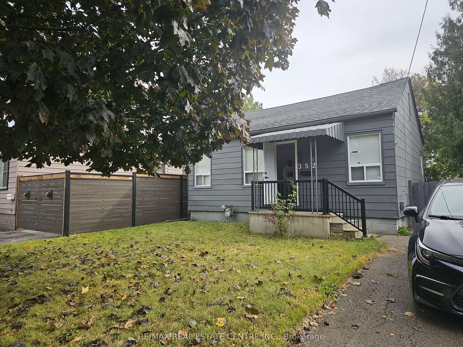 3 bed, $2,400 — Photo 1