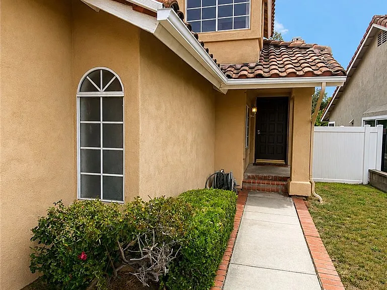 15583 Oak Springs Rd — Photo 3