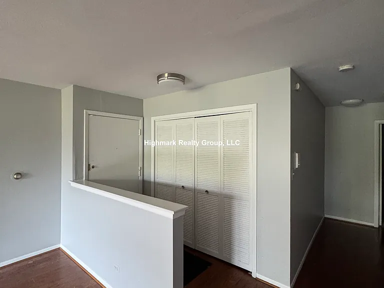 8644 Skokie Blvd #302A — Photo 6