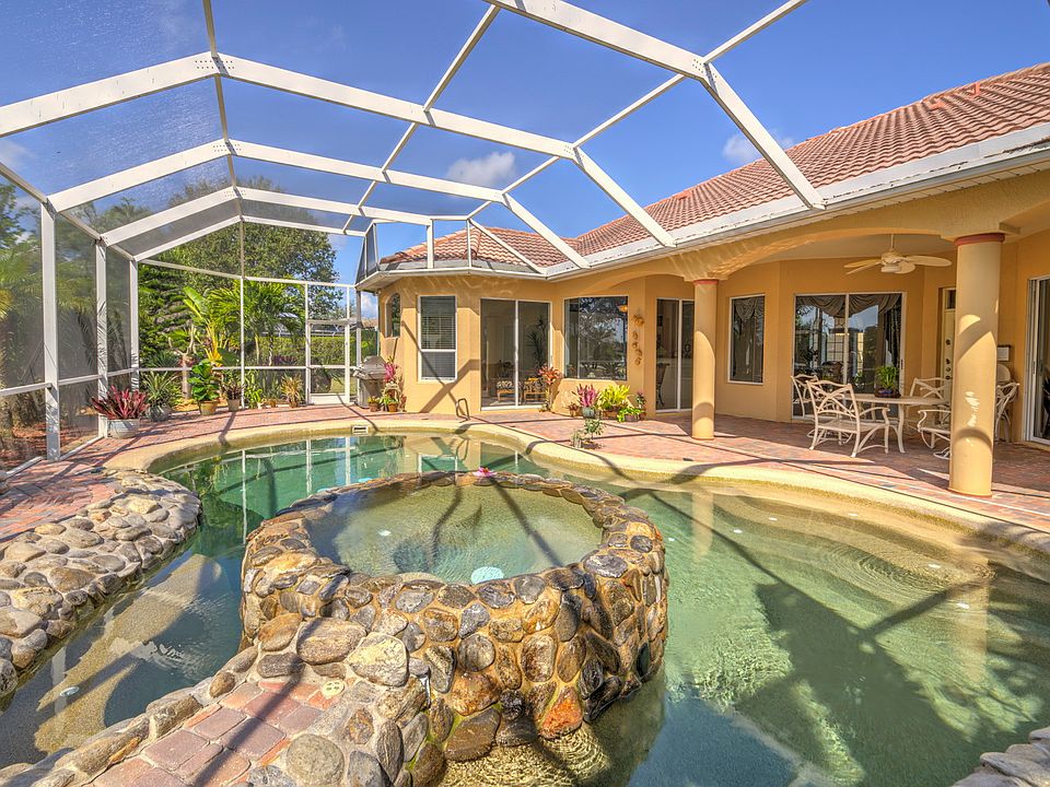 1st image of 8005 Kingswood Way