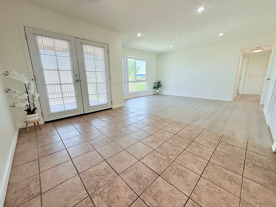 Dining & Living Room with Central AC Unit 22