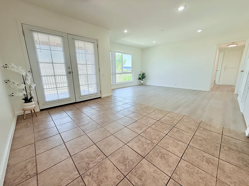 Dining & Living Room with Central AC Unit 22
