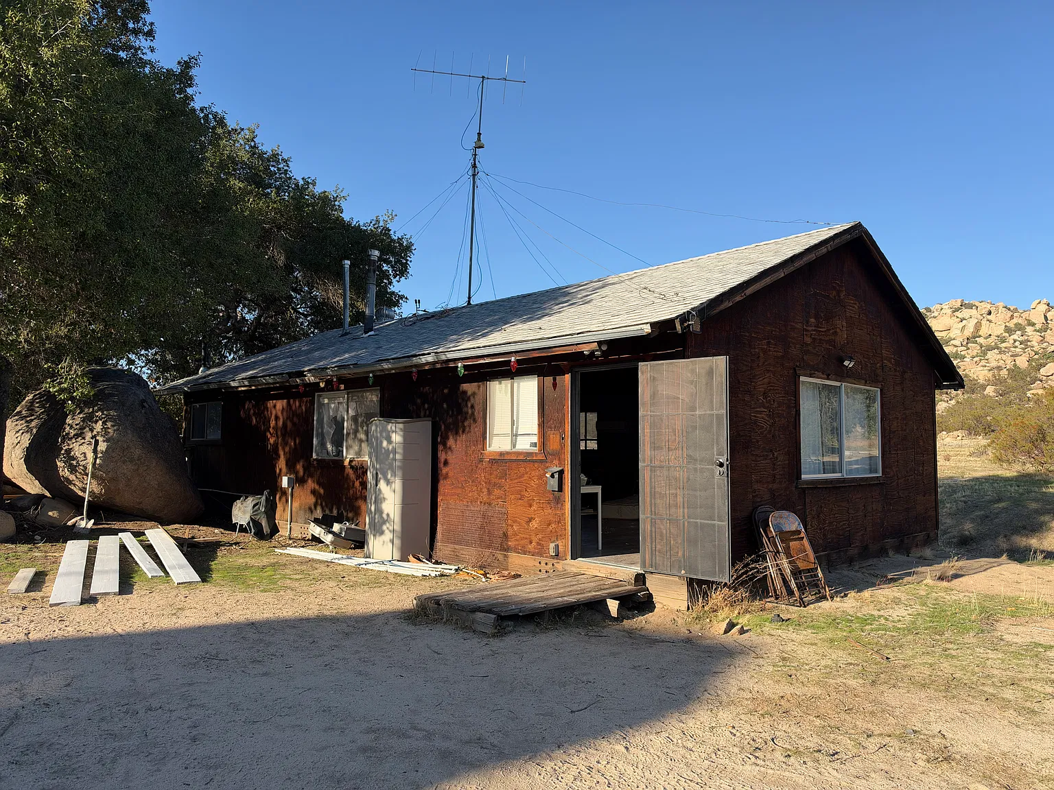 1 bed, 900 sqft, $1,600 — Photo 1