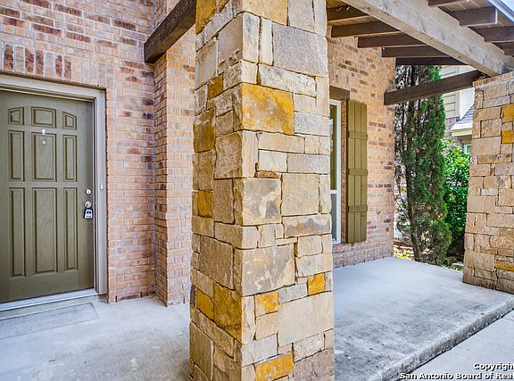 2nd image of 221 Chisholm Dr