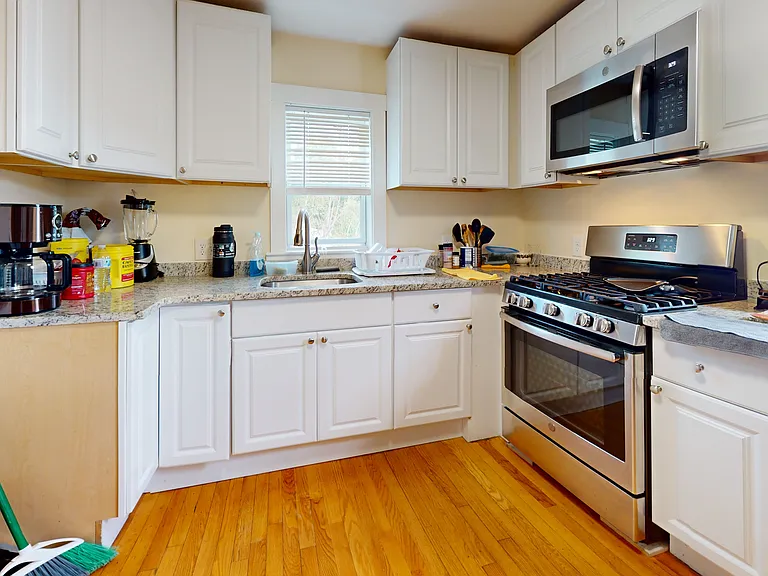 19 Harvard St #3 — Photo 2