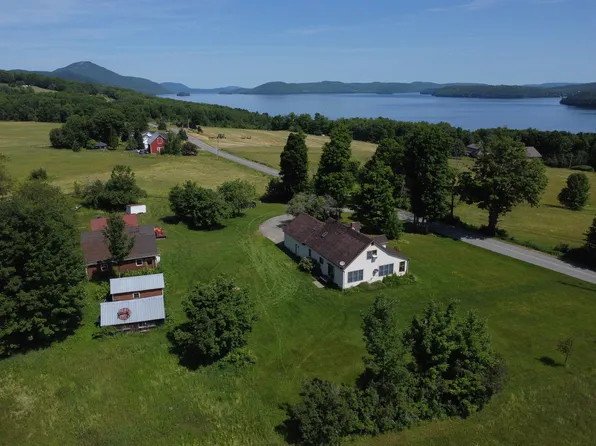 5357 Lake Road, Newport Town, VT 05857