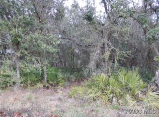 7715 W Tropical Ln, Homosassa, FL 34448