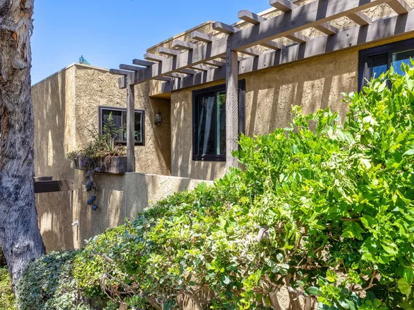 4832 Via Colina, Los Angeles, CA 90042