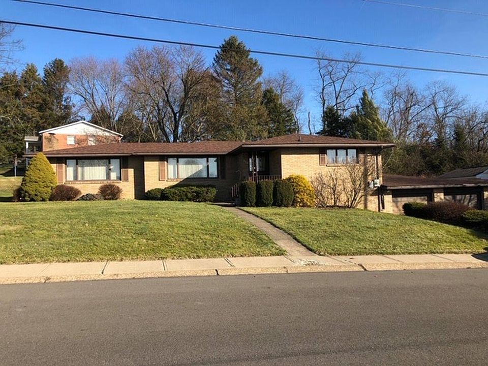 1st image of 956 Donegal Dr E