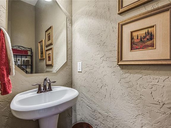 5th image of 3845 Marcillia Cir