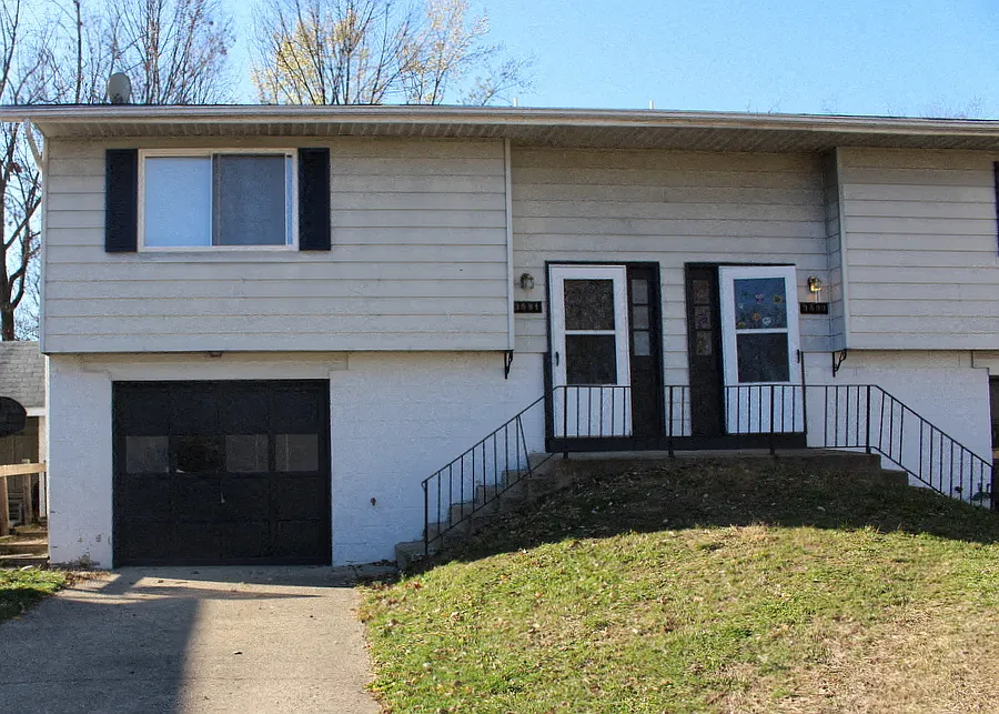 3591 Golden Meadows Ct — Photo 2